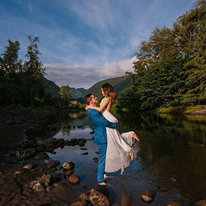 image of wedding couple by Tracey Lyn Photography