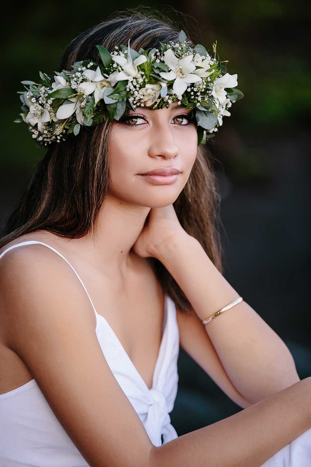 image of a senior portrait of a girl wearing a haku