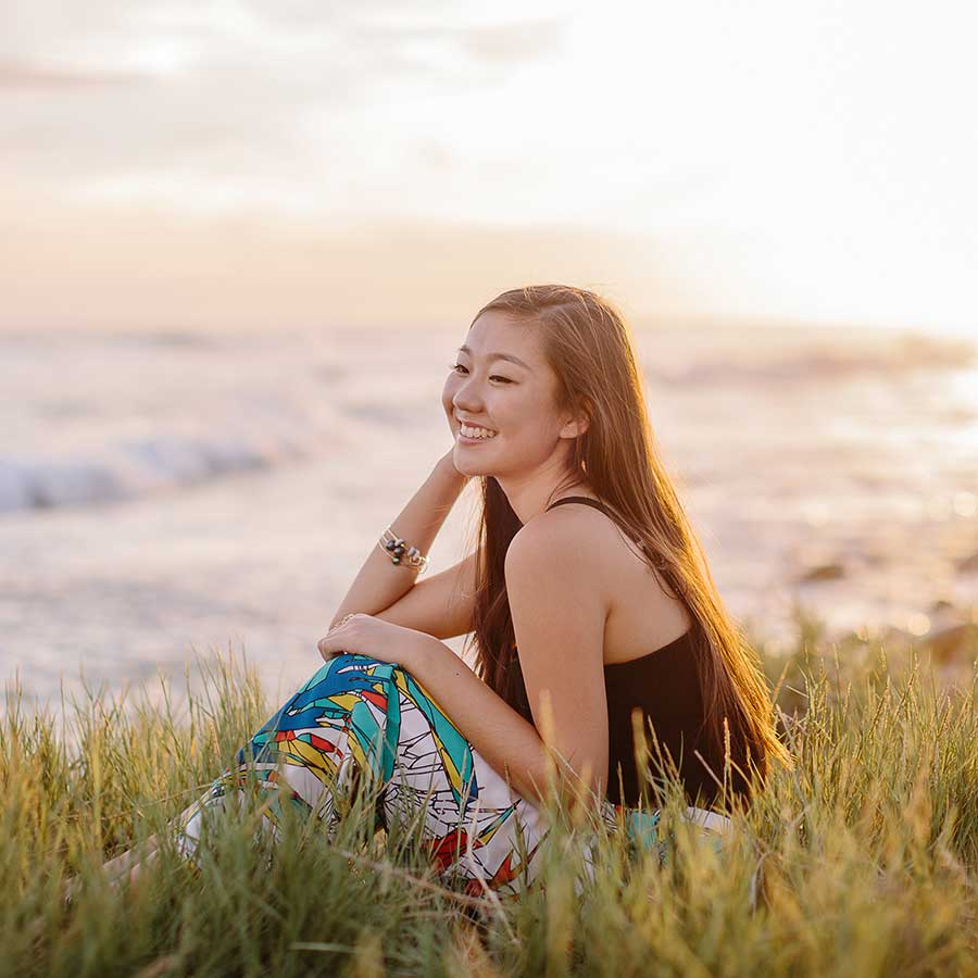 image of a senior portrait at an ovean overlook