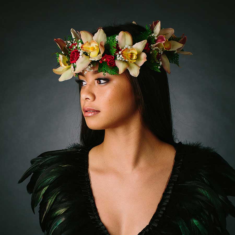 image of a senior portrait of a girl wearing a haku