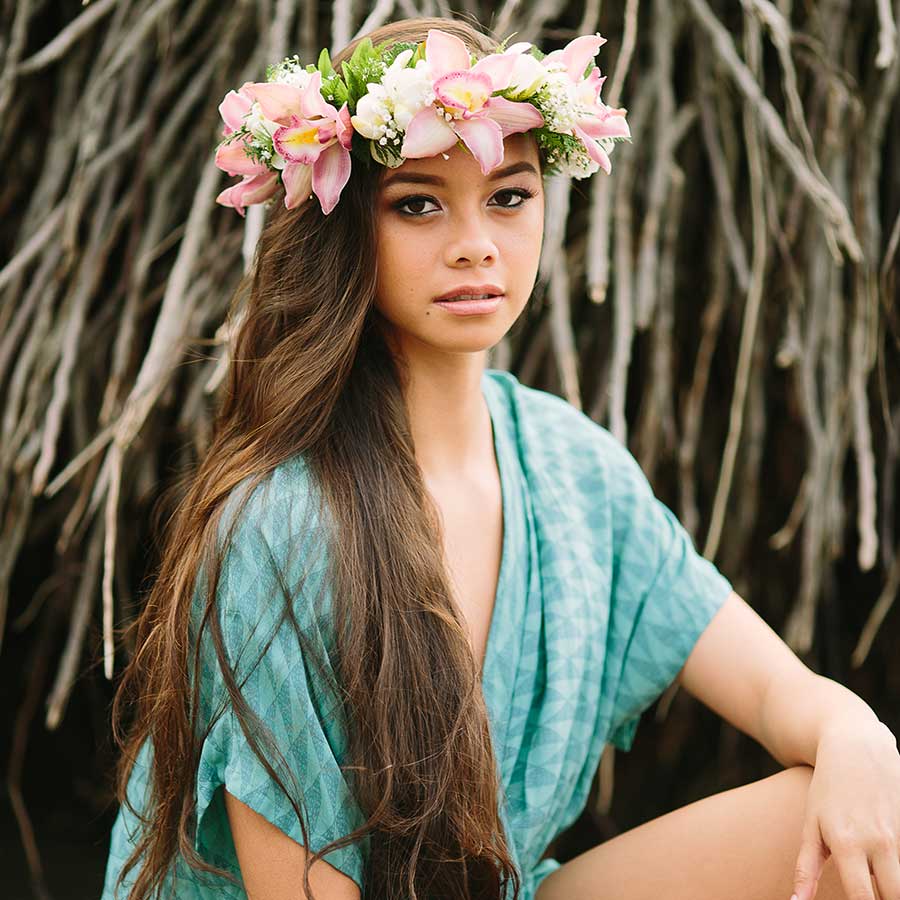 image of a senior portrait on the beach